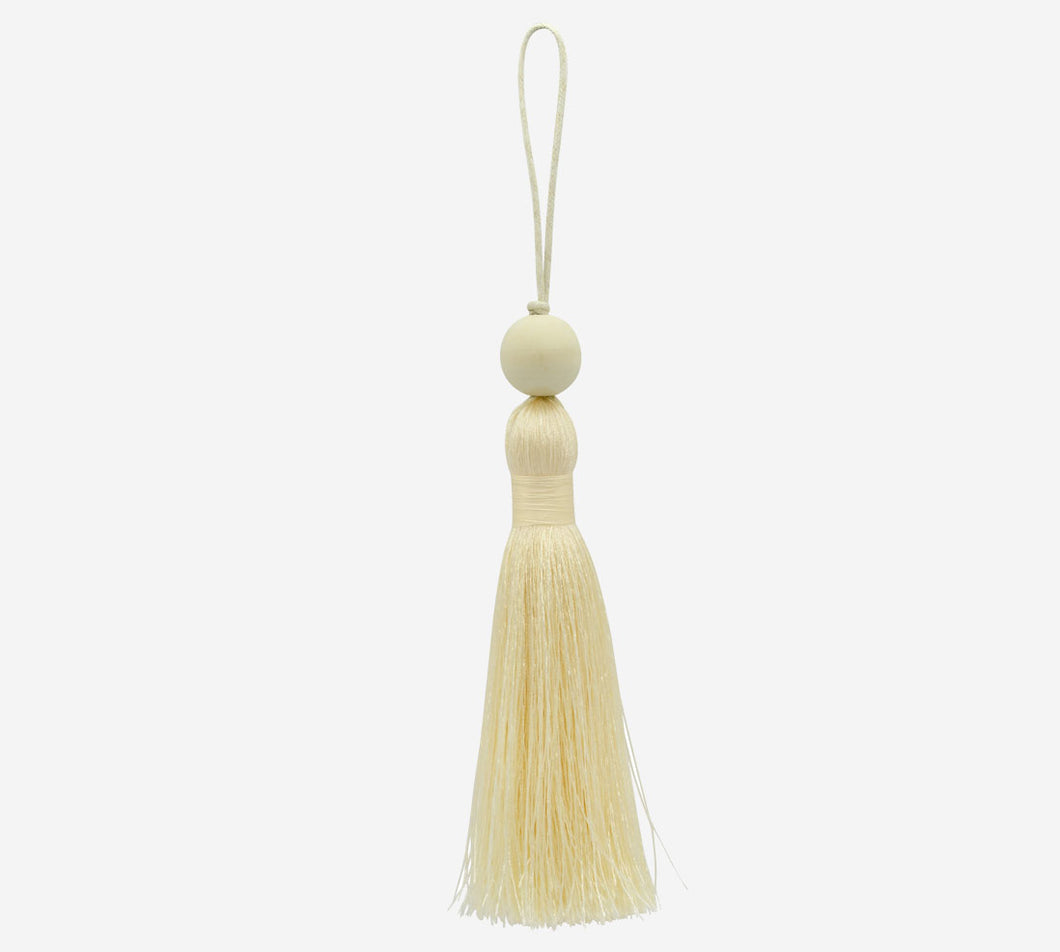 Tassels – Ivory (Medium)