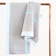 Load image into Gallery viewer, Mungo Tawulo Hand Towel &amp; Bath Sheet (Aqua)
